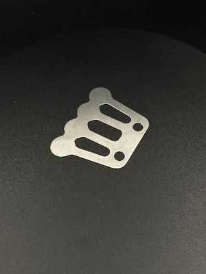 Plat katup logam stainless steel yang disesuaikan dengan gambar dan sampel Plat katup