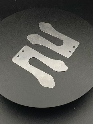 Perangkat keras stainless steel yang disesuaikan untuk pelat katup pabrik Cina
