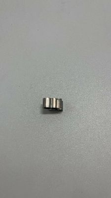 Toleransi yang disesuaikan ± 0.01mm Bagian Mesin CNC Untuk Desain yang Disesuaikan